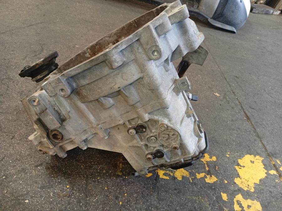 CAJA-DE-CAMBIO-MANUAL-SEAT-LEON-1p1-STYLE-1-9-TDI-105-CV-Ano-2010-Auto-Desguace-Luque