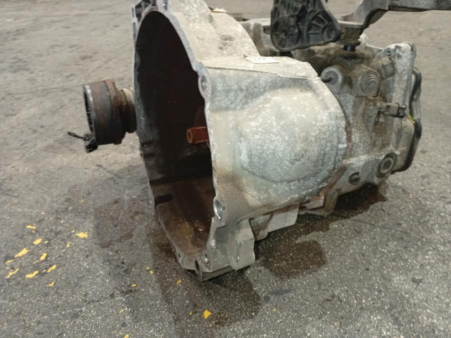 CAJA-DE-CAMBIO-MANUAL-AUDI-A3-8P-1-6-TDI-105-CV-Ano-2012-Auto-Desguace-Luque
