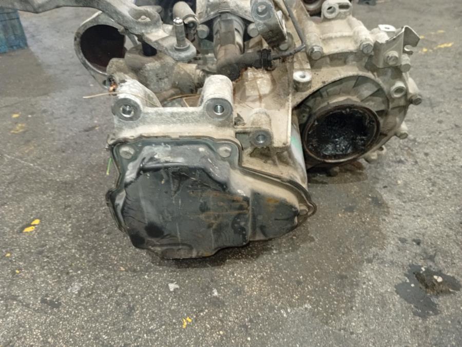 CAJA-DE-CAMBIO-MANUAL-AUDI-A3-8P-1-6-TDI-105-CV-Ano-2012-Auto-Desguace-Luque