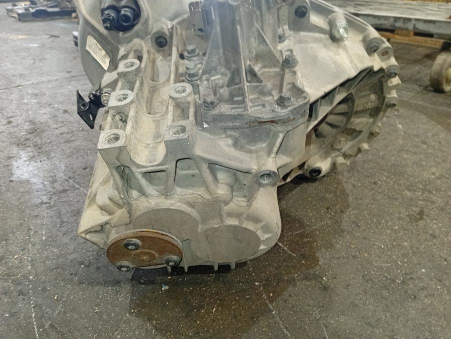 CAJA-DE-CAMBIO-MANUAL-FORD-TRANSIT-2-2TDCI-Ano-2009-Auto-Desguace-Luque