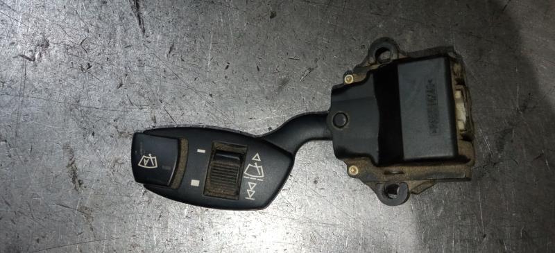 MANDO-LIMPIA-PARABRISAS-BMW-SERIE-6-COUPE-E-63-4-4-V8-32-V-Ano-2004-Auto-Desguace-Luque