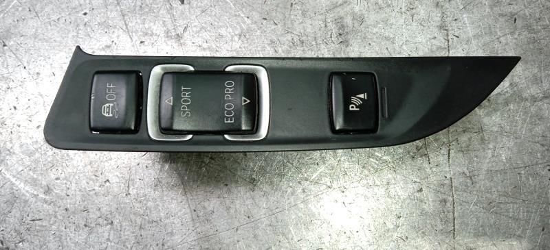 MANDO-MULTIFUNCION-BMW-SERIE-3-F30-316-D-Ano-2012-Auto-Desguace-Luque