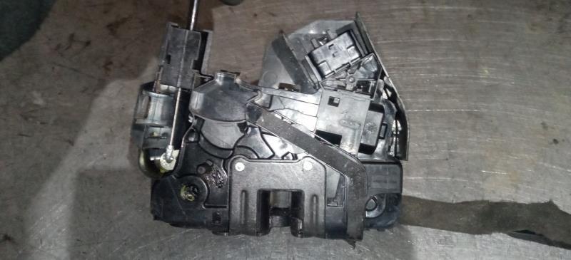 CERRADURA-TRASERA-DERECHA-RENAULT-MEGANE-IV-1-5-DCI-Ano-2014-Auto-Desguace-Luque