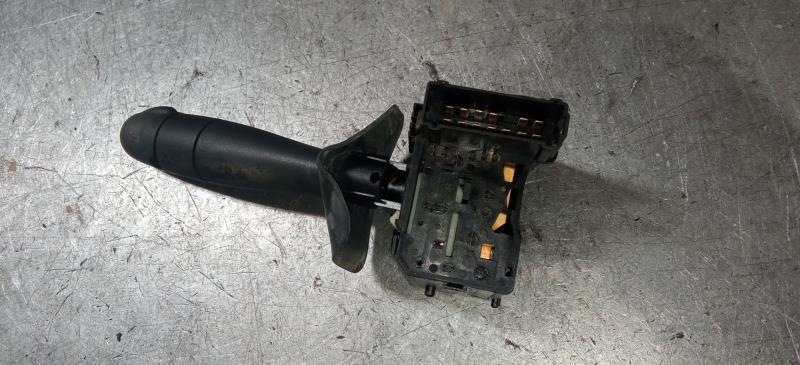 MANDO-LIMPIA-PARABRISAS-DACIA-SANDERO-STEPWAY-1-5-DCI-Ano-2011-Auto-Desguace-Luque