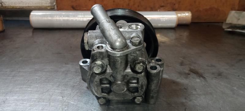 BOMBA-DE-DIRECCION-HIDRAULICA-FORD-MONDEO-CA2-1-8-TDCI-125CV-Ano-2008-Auto-Desguace-Luque
