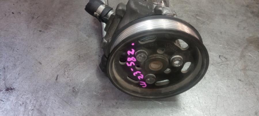 BOMBA-DE-DIRECCION-HIDRAULICA-AUDI-A4-BERLINA-8E-2-0-TDI-140CV-Ano-2006-Auto-Desguace-Luque