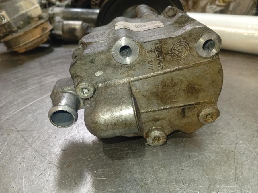 BOMBA-DE-DIRECCION-HIDRAULICA-BMW-X-5-3-0D-Ano-2010-Auto-Desguace-Luque