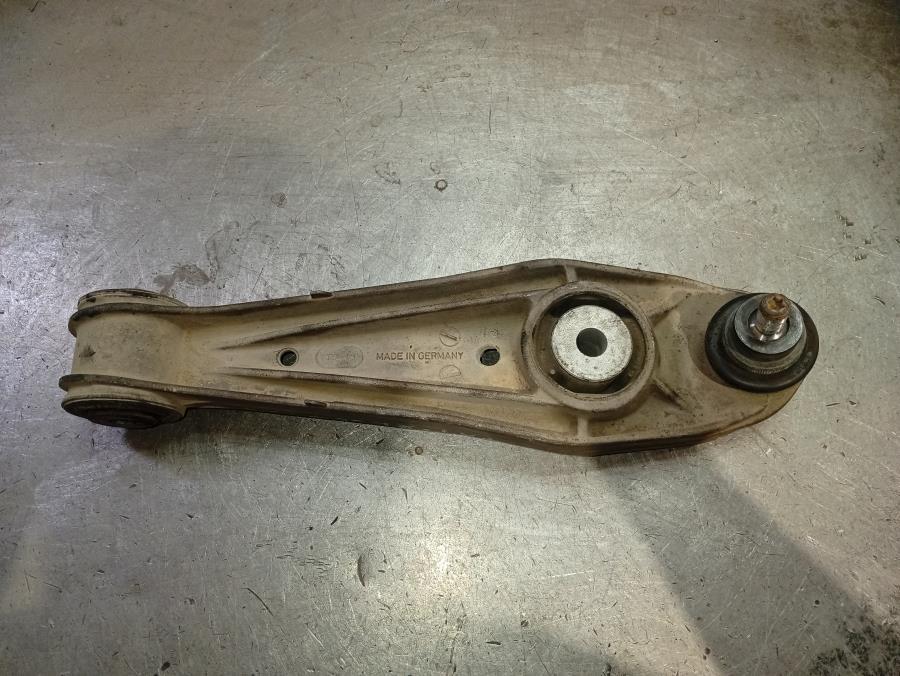 BRAZO-DE-SUSPENSION-TRASERO-DERECHO-PORSCHE-911-3-8-CAT-Ano-2010-Auto-Desguace-Luque