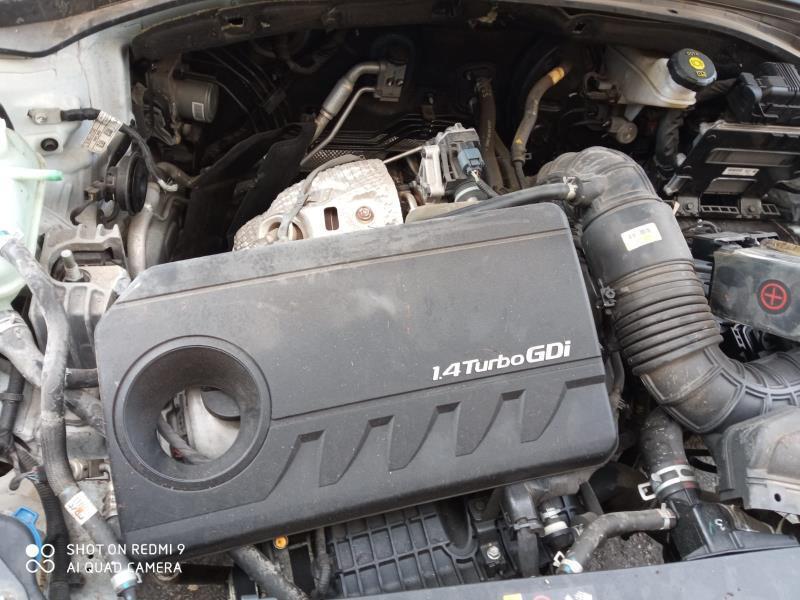 POMO-PALANCA-DE-CAMBIOS-Y-FUNDA-KIA-CEED-1-4-TGDI-CAT-140-Ano-2021-Auto-Desguace-Luque