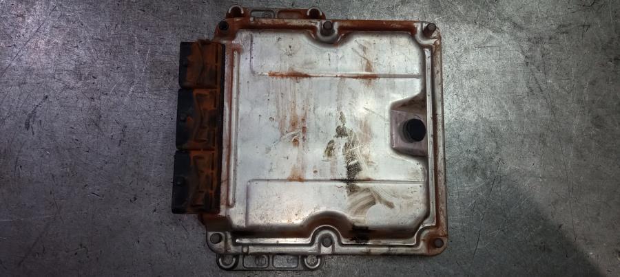 CENTRALITA-DE-MOTOR-RENAULT-TRAFIC-II-1-9-DIESEL-101-CV-Ano-2001-Auto-Desguace-Luque