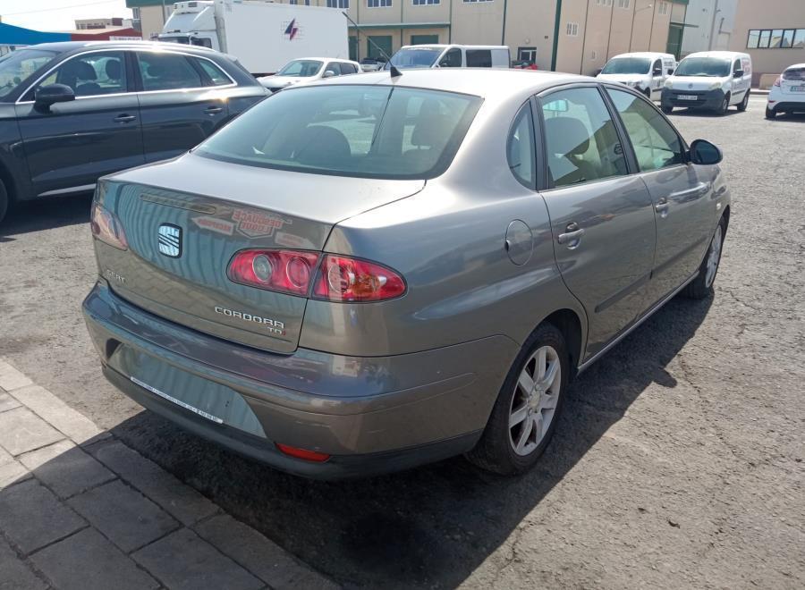 FARO-DELANTERO-DERECHO-SEAT-CORDOBA-BERLINA-6L2-1-9-TDI-101CV-Ano-2004-Auto-Desguace-Luque
