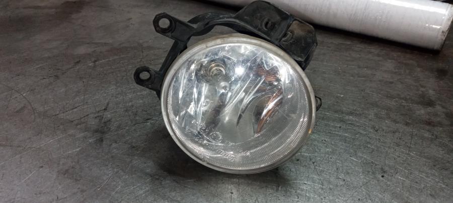 ANTINIEBLA-DELANTERO-IZQUIERDO-TOYOTA-AURIS-1-2-16V-TURBO-CAT-116-CV-Ano-2017-Auto-Desguace-Luque
