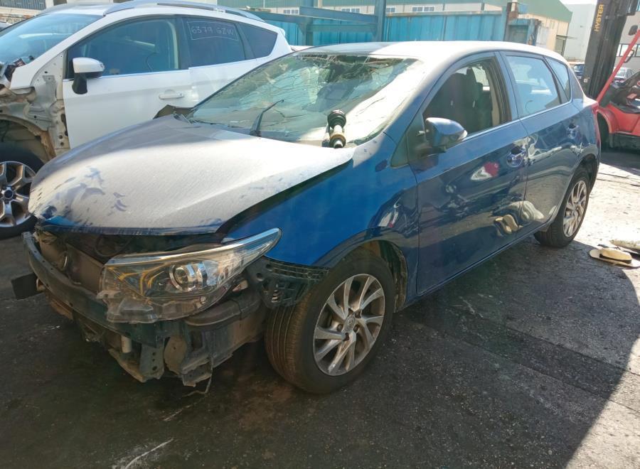 PILOTO-TRASERO-DERECHO-PORTON-TOYOTA-AURIS-1-2-16V-TURBO-CAT-116-CV-Ano-2017-Auto-Desguace-Luque