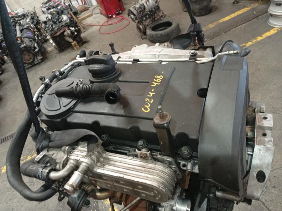 MOTOR-COMPLETO-VOLKSWAGEN-GOLF-V-BERLINA-1K1-2-0-TDI-136-CV-Ano-2004-Auto-Desguace-Luque