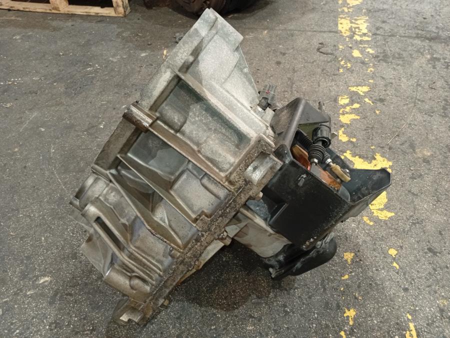 CAJA-DE-CAMBIOS-MANUAL-FORD-FOCUS-CB4-1-6-16V-101CV-Ano-2007-Auto-Desguace-Luque