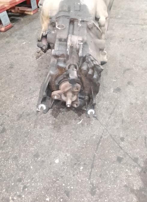 CAJA-DE-CAMBIOS-MANUAL-BMW-Z3-1-9-16V-CAT-140-CV-Ano-1997-Auto-Desguace-Luque