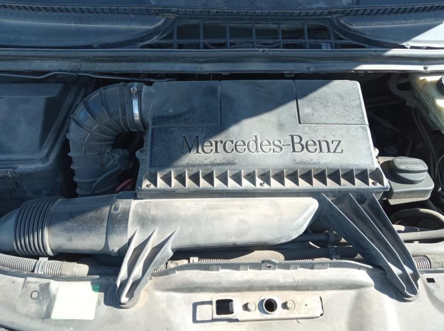 TERCERA-LUZ-DE-FRENO-MERCEDES-VITO-W639-2-1-CDI-CAT-109-CV-Ano-2004-Auto-Desguace-Luque