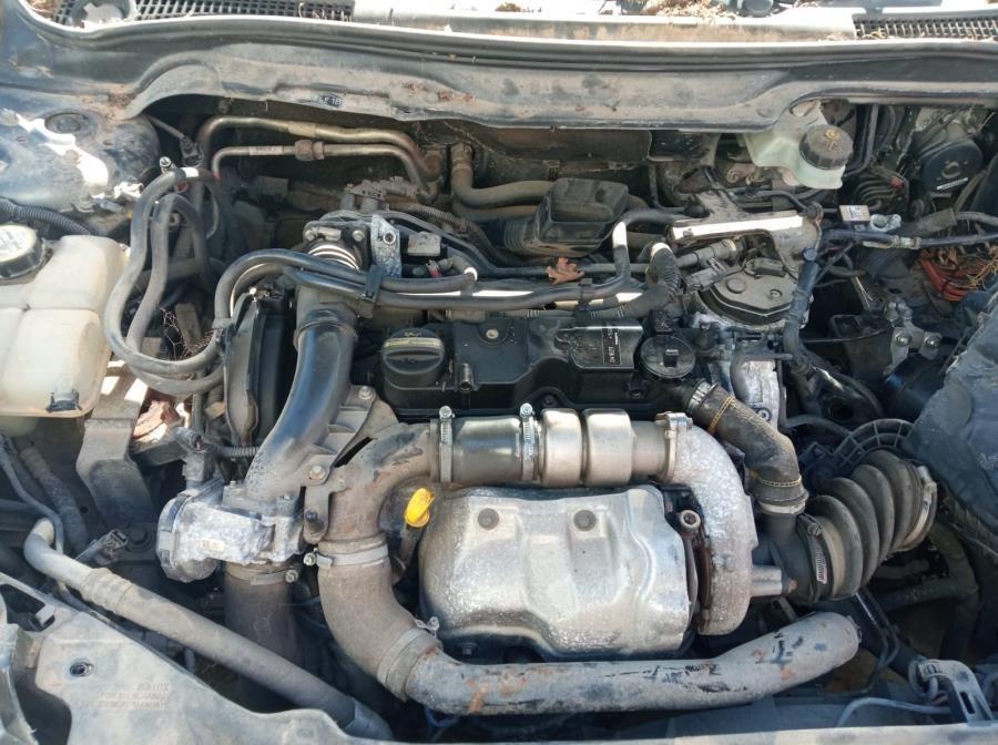 CENTRALITA-DE-MOTOR-VOLVO-C30-1-6-DIESEL-CAT-114-CV-Ano-2010-Auto-Desguace-Luque