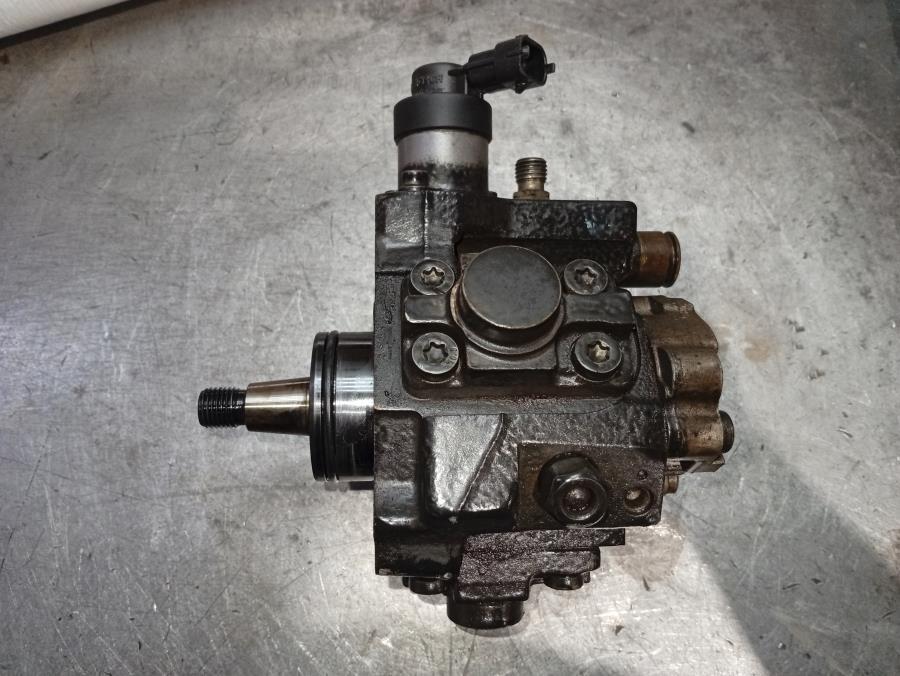 BOMBA-DE-INYECCION-KIA-CEED-1-6-CRDI--116CV-Ano-2010-Auto-Desguace-Luque