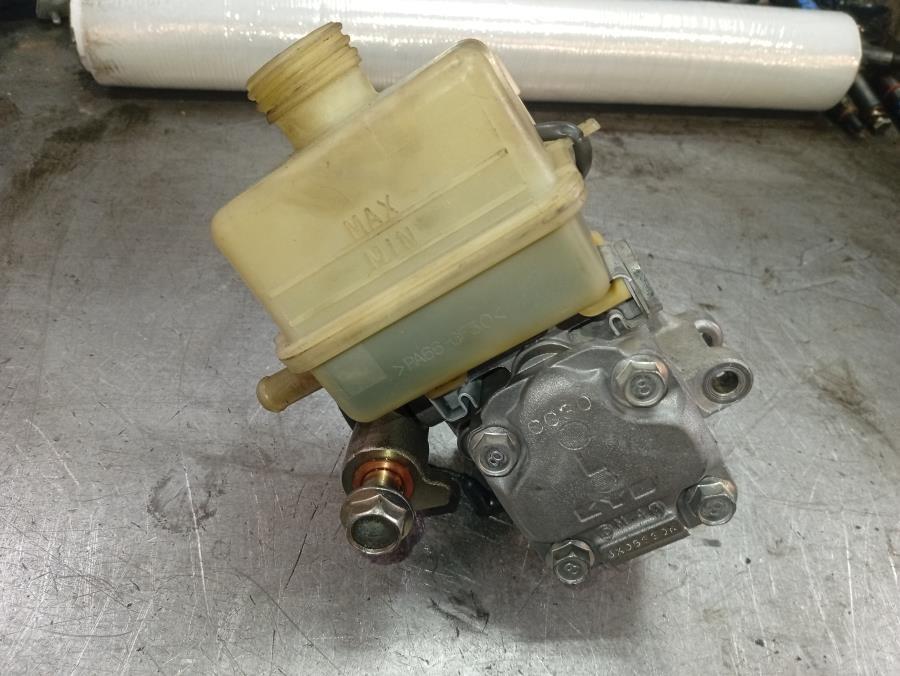 BOMBA-DE-DIRECCION-HIDRAULICA-MAZDA-5-2-0-TURBODIESEL-110-CV-Ano-2006-Auto-Desguace-Luque