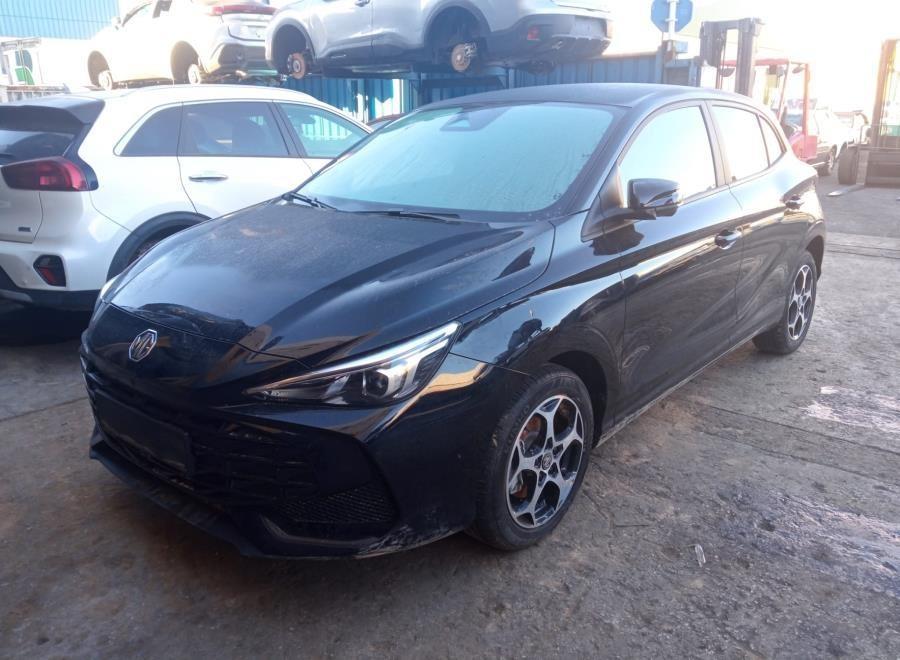 PILOTO-TRASERO-DERECHO-PORTON-MG-HS-1-5-HYBRID-Ano-2024-Auto-Desguace-Luque
