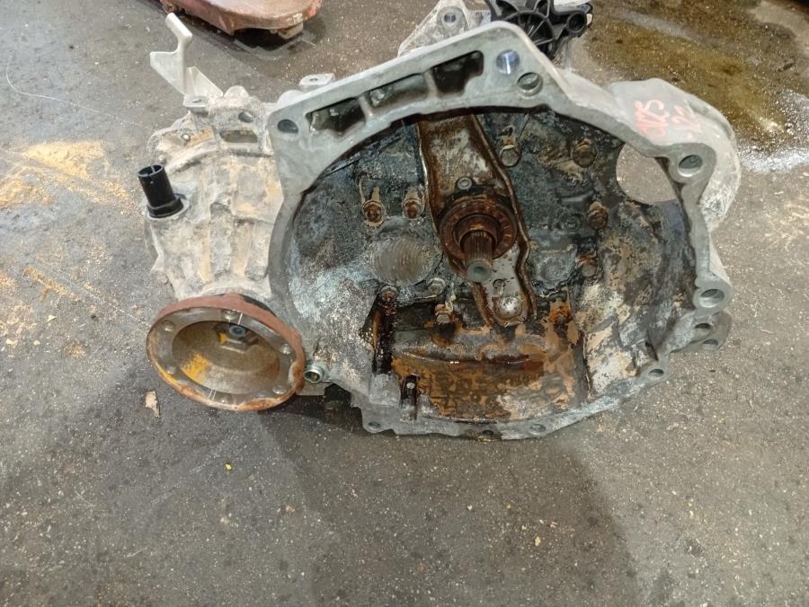 CAJA-DE-CAMBIOS-MANUAL-SEAT-IBIZA-SC-6J1-1-9-TDI-105-CV-Ano-2008-Auto-Desguace-Luque
