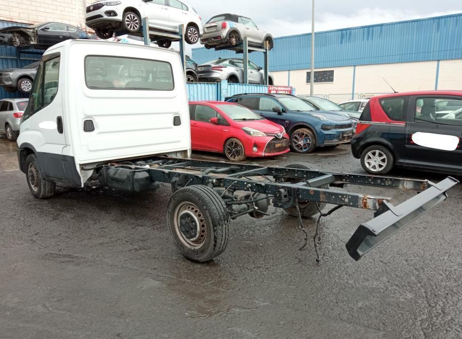 BOMBA-DE-DIRECCION-HIDRAULICA-IVECO-DAILY-2-3D-136-CV-Ano-2017-Auto-Desguace-Luque