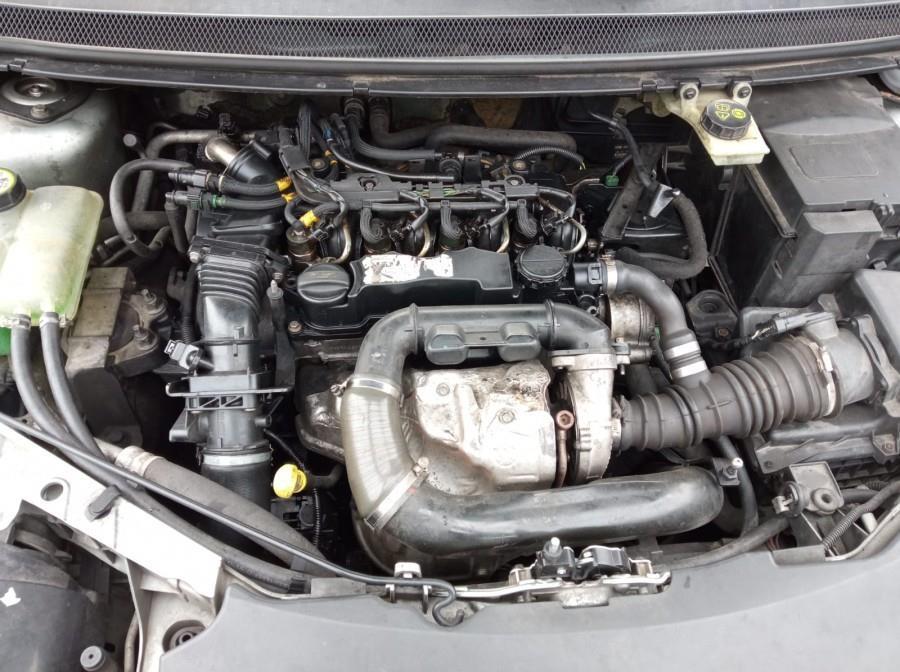 INYECTOR-FORD-FOCUS-SPORTBREAK-CAP-1-6-TDCI-CAT-109-CV-Ano-2004-Auto-Desguace-Luque