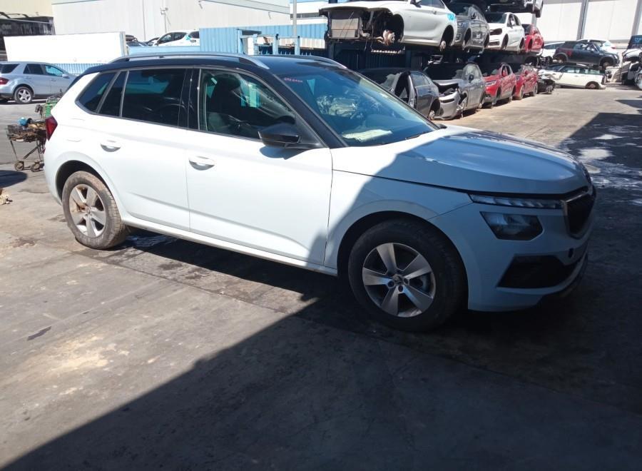 ANTINIEBLA-DELANTERO-DERECHO-SKODA-KAMIQ-NW4-1-0-TSI-115-CV-Ano-2024-Auto-Desguace-Luque
