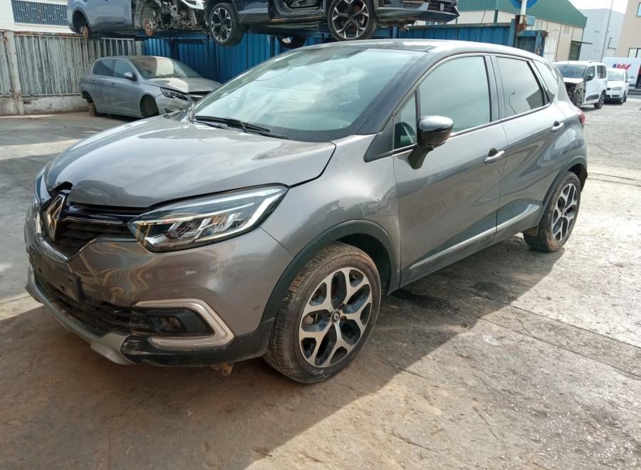 ANTINIEBLA-DELANTERO-DERECHO-RENAULT-CAPTUR-0-9-TCE-Ano-2018-Auto-Desguace-Luque