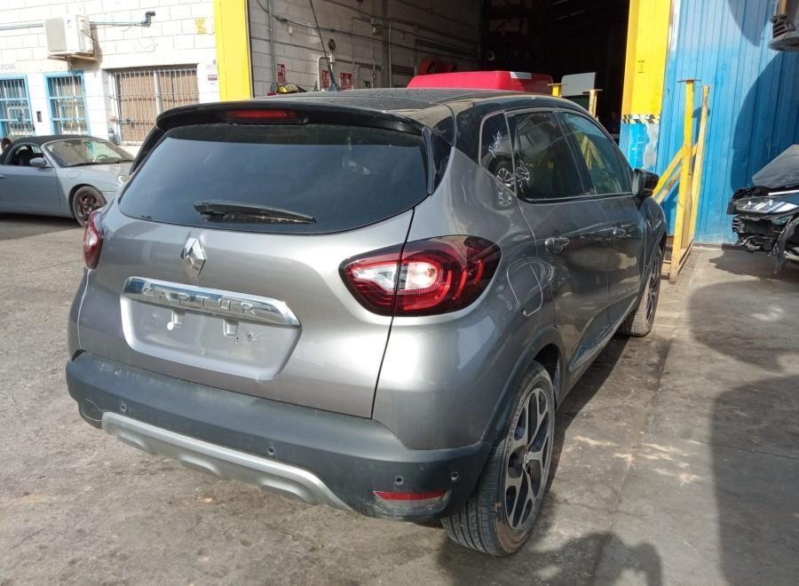 PILOTO-TRASERO-IZQUIERDO-PORTON-RENAULT-CAPTUR-0-9-TCE-Ano-2018-Auto-Desguace-Luque