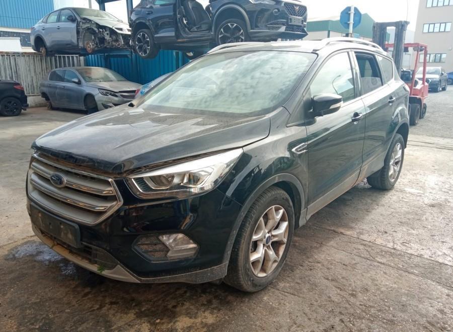 ANTINIEBLA-DELANTERO-IZQUIERDO-FORD-KUGA-1-5-ECOBOOST-Ano-2019-Auto-Desguace-Luque