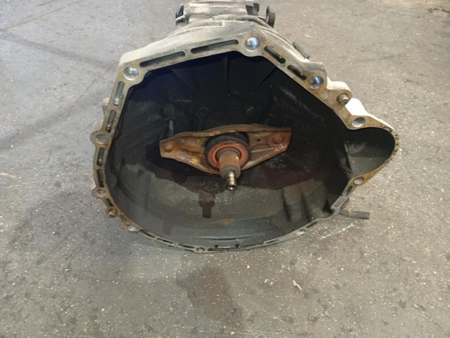 CAJA-DE-CAMBIOS-MANUAL-MERCEDES-CLASE-C-W202-2-5-20V-TURBODIESEL-CAT-150-CV-Ano-2000-Auto-Desguace-Luque