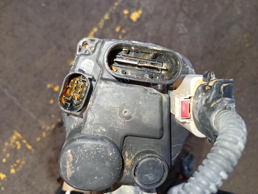 CREMALLERA-ELECTRICA-DE-DIRECCION-BMW-SERIE-3-BERLINA-F30-2-0-TURBODIESEL-218-CV-Ano-2013-Auto-Desguace-Luque