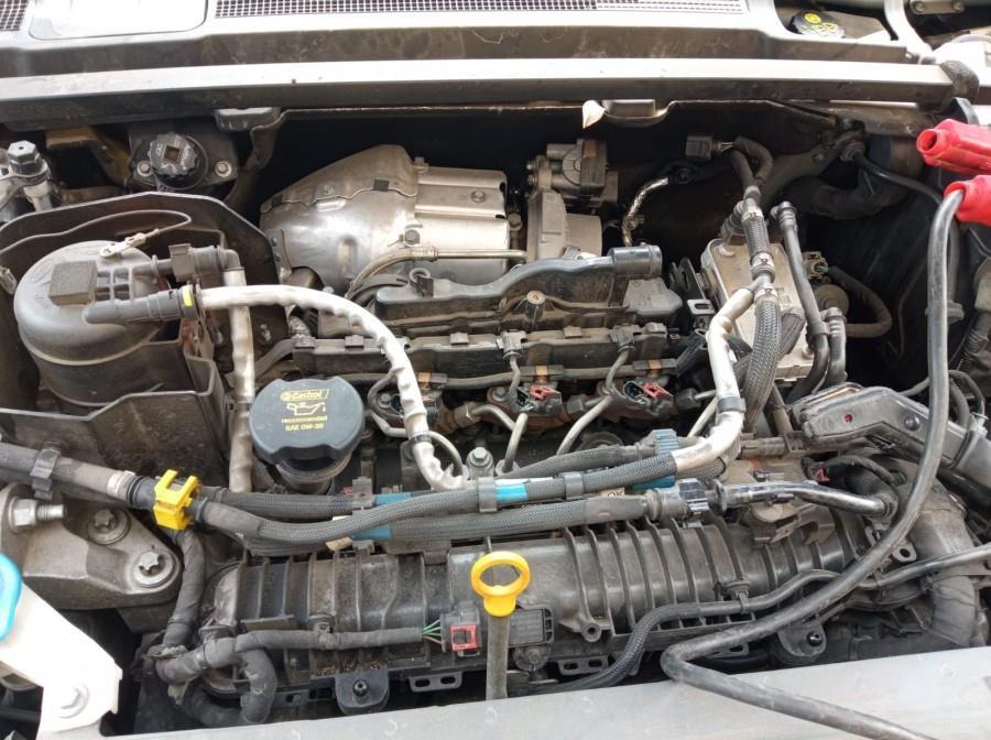 ANTINIEBLA-TRASERO-IZQUIERDO-LAND-ROVER-EVOQUE-2-0-TD4-CAT-150-CV-Ano-2015-Auto-Desguace-Luque