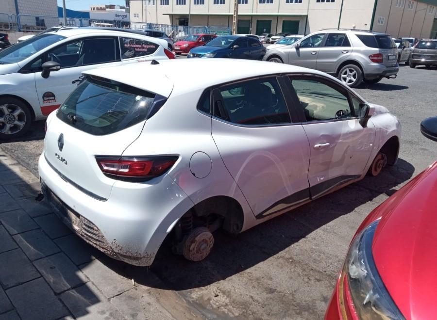 POMO-PALANCA-DE-CAMBIOS-Y-FUNDA-RENAULT-CLIO-IV-0-9-90-CV-Ano-2018-Auto-Desguace-Luque