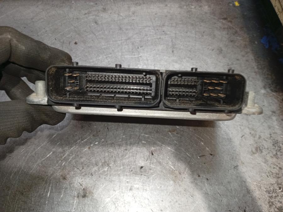 CENTRALITA-DE-MOTOR-SEAT-LEON-1M1-1-9-TDI-150-CV-Ano-2003-Auto-Desguace-Luque