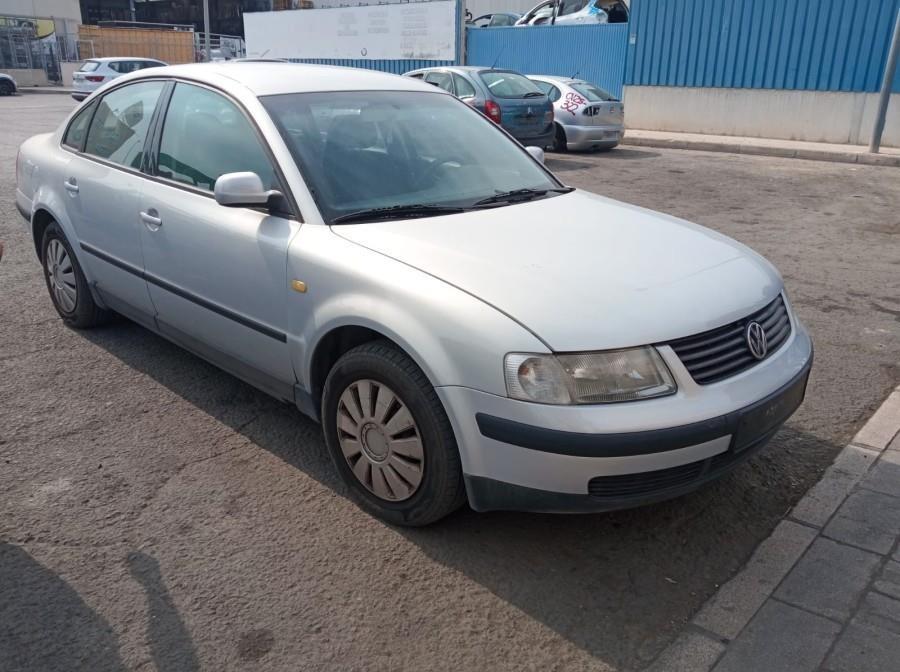 MOTOR-COMPLETO-VOLKSWAGEN-PASSAT-BERLINA-3B2-1-9-TDI110CV-Ano-1999-Auto-Desguace-Luque