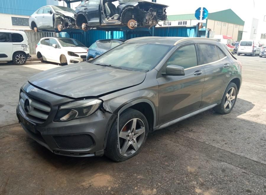 PILOTO-TRASERO-IZQUIERDO-PORTON-MERCEDES-GLA-W156-2-1-CDI-CAT-136-CV-Ano-2015-Auto-Desguace-Luque