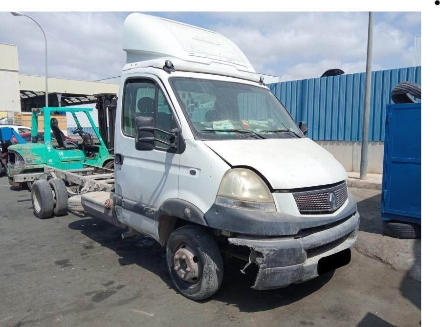 CAJA-DE-CAMBIOS-MANUAL-RENAULT-MASCOTT-3-0-DIESEL-156-CV-Ano-2006-Auto-Desguace-Luque