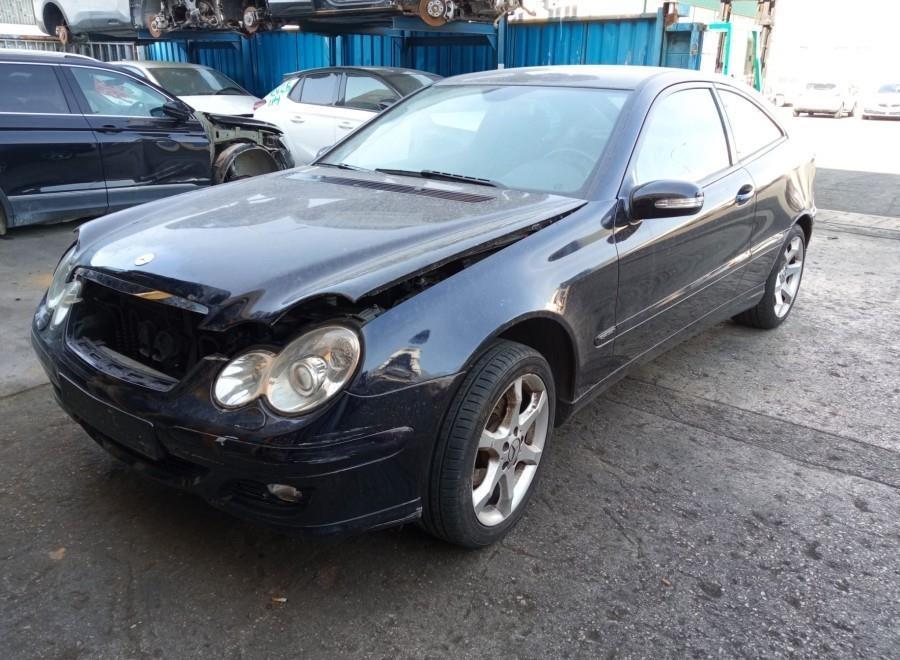 FARO-DELANTERO-DERECHO-MERCEDES-CLASE-C-W203-SPORTCOUPE-1-8-16V-CAT-122-CV-Ano-2006-Auto-Desguace-Luque