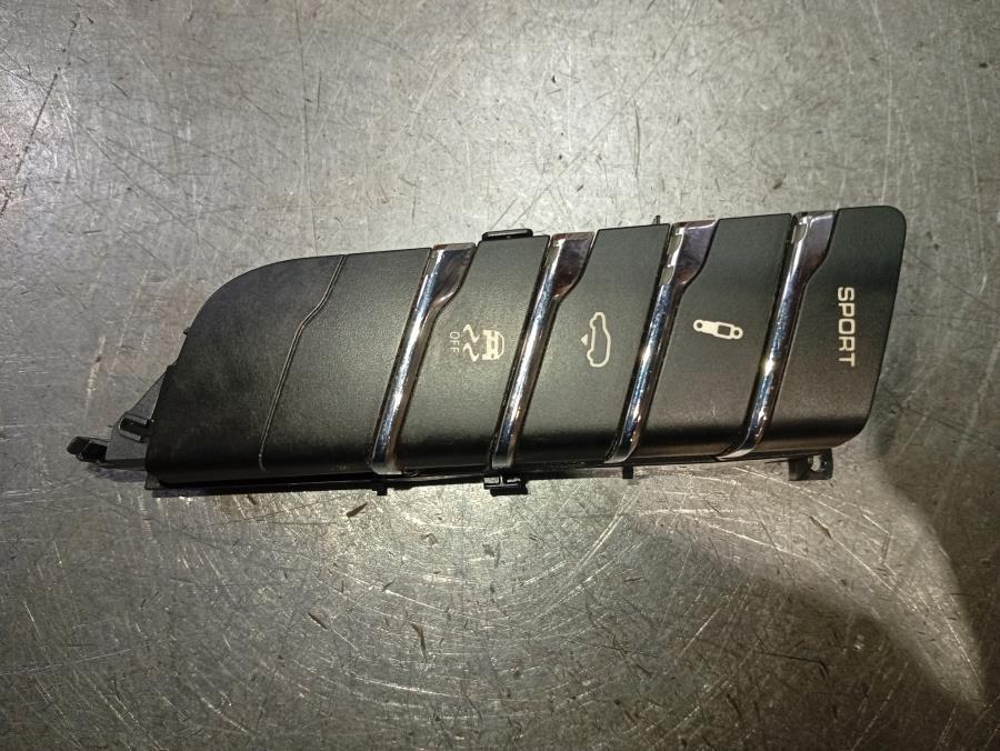 MANDO-CENTRAL-PORSCHE-MACAN-TYP-3-0-CAT-340-CV-Ano-2014-Auto-Desguace-Luque