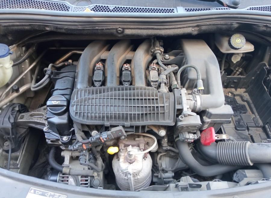 ANTINIEBLA-DELANTERO-DERECHO-PEUGEOT-208-1-2-12V-E-VTI-82-CV-Ano-2013-Auto-Desguace-Luque