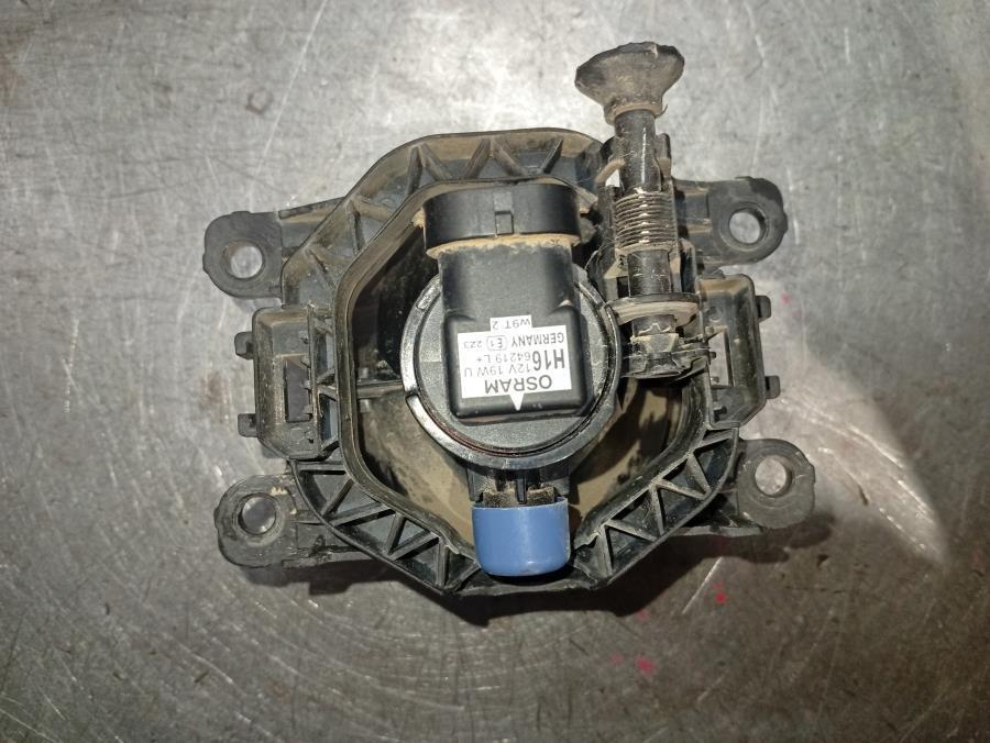 ANTINIEBLA-DELANTERO-DERECHO-RENAULT-MEGANE-III-CABRIO-1-4-TCE-131-CV-Ano-2011-Auto-Desguace-Luque