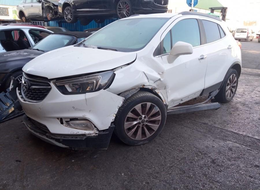 PILOTO-TRASERO-DERECHO-OPEL-MOKKA-X-1-6-CDTI-DPF-136-CV-Ano-2017-Auto-Desguace-Luque