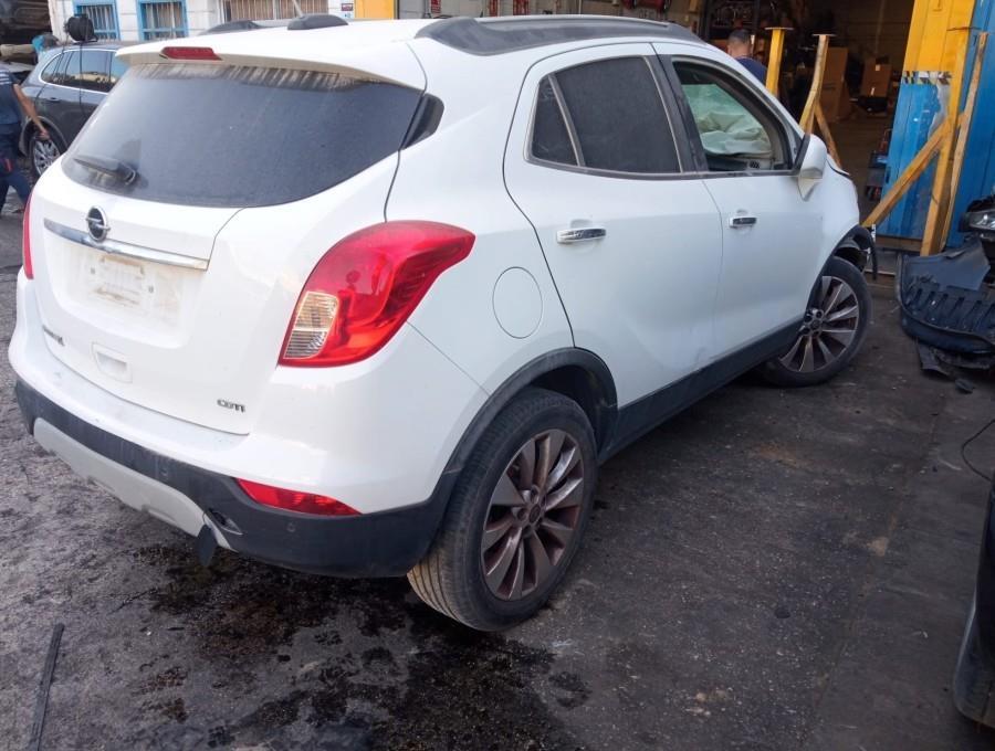 PILOTO-TRASERO-DERECHO-OPEL-MOKKA-X-1-6-CDTI-DPF-136-CV-Ano-2017-Auto-Desguace-Luque