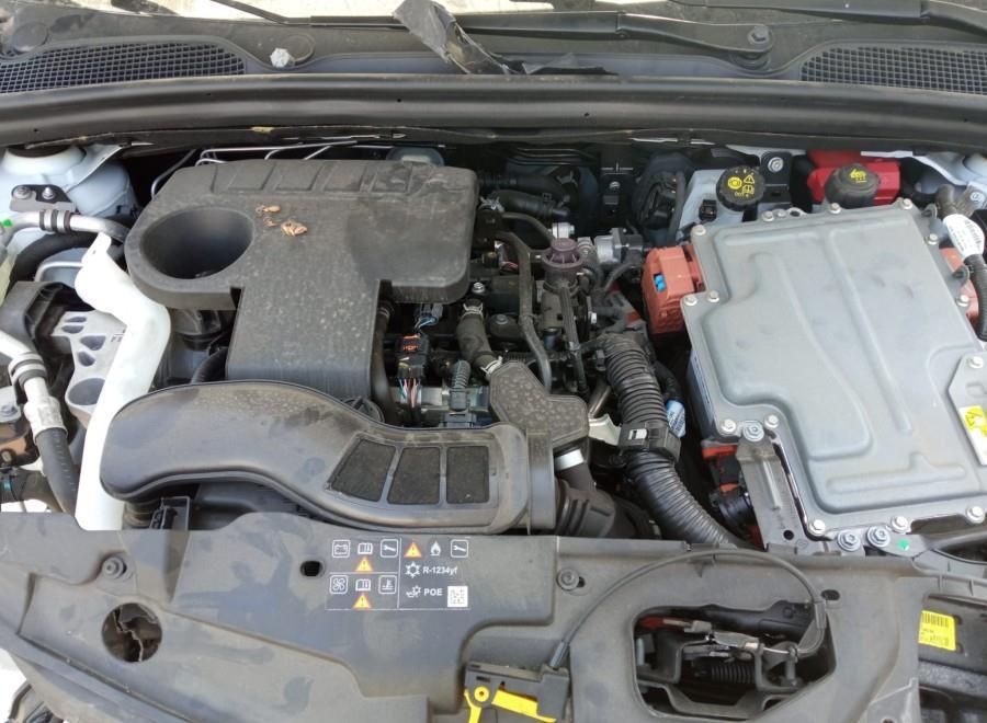 CENTRALITA-DE-XENON-RENAULT-CLIO-V-1-6-HIBRIDO-103-KW-E-TECH-140-CV-Ano-2021-Auto-Desguace-Luque