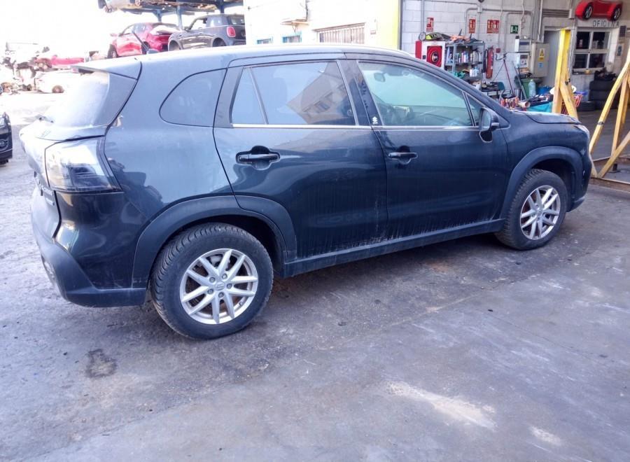 PILOTO-TRASERO-DERECHO-SUZUKI-S-CROSS-1-4-HIBRIDO-SUAVE-95-KW-129-CV-Ano-2022-Auto-Desguace-Luque
