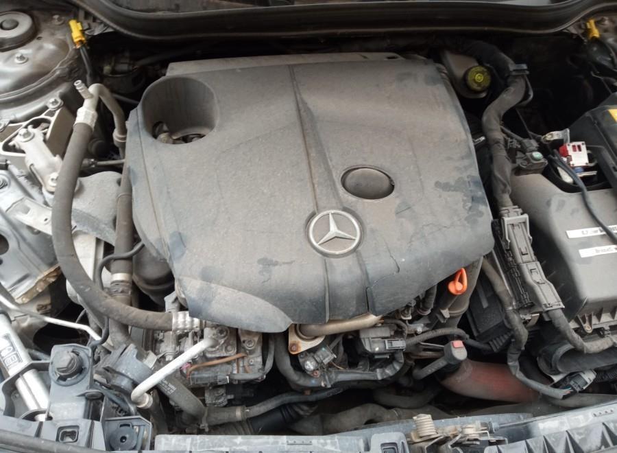 MOTOR-COMPLETO-MERCEDES-CLASE-A-W176-1-8-CDI-CAT-136-CV-Ano-2012-Auto-Desguace-Luque