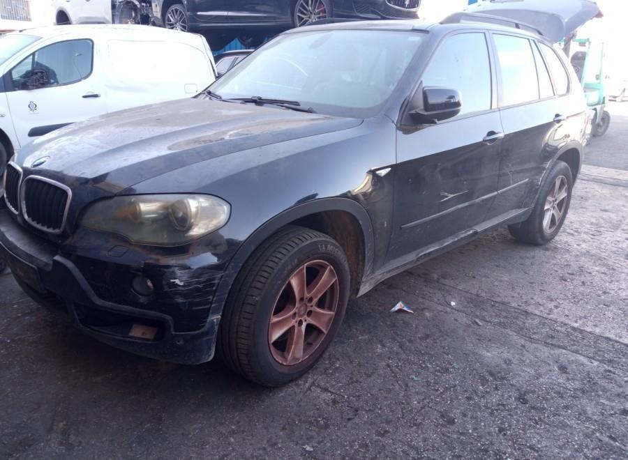 ANTINIEBLA-DELANTERO-DERECHO-BMW-X5-E70-3-0-TURBODIESEL-CAT-235-CV-Ano-2009-Auto-Desguace-Luque